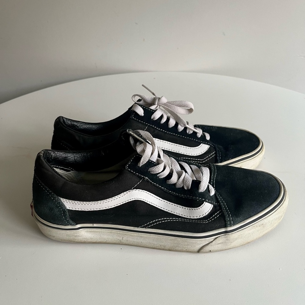 Vans Old Skool Black White Stripe Suede Canvas Low Top Sneakers Size 10 - Picture 2 of 5